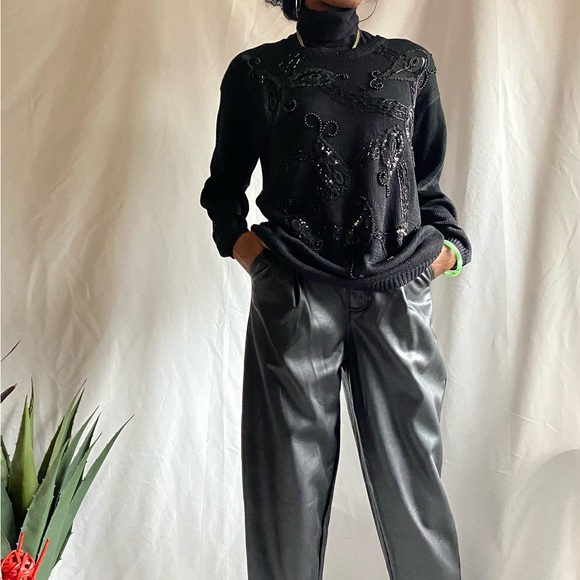 Host pick******Black sequins vintage sweater - Picture 4 of 8